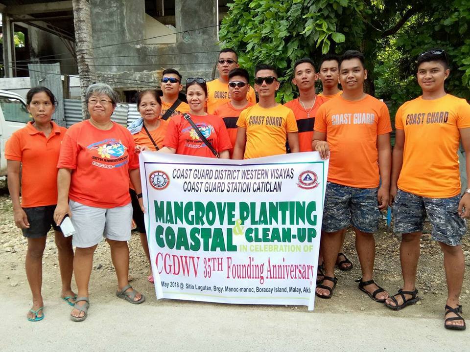 Inside Boracay: Week 6 Boracay Rehabilitation Monitoring Operations organised an afternoon of Mangrove Clean-up and Replanting activities.