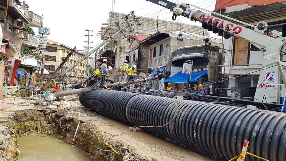 Two Electricity Poles Felled in E’Mall Boracay – Photo Credit Astrophel Tabanera