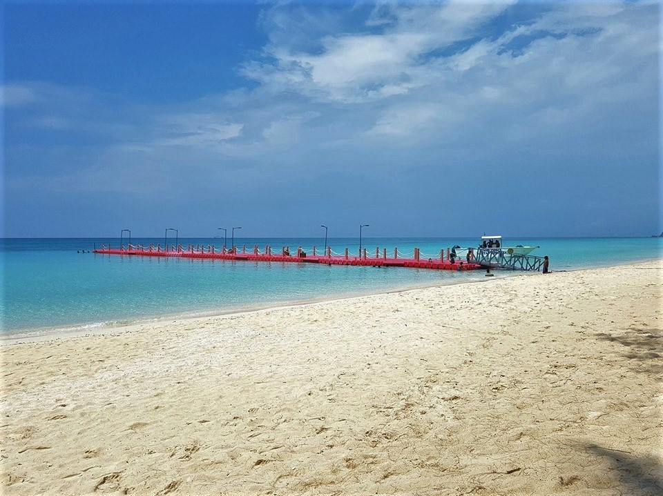 Temporary Pontoons on Boracay ahead of reopening