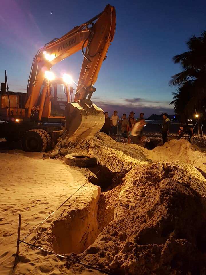 Inside Boracay: Week 4 Pipes discharging waste water on White Beach Photo courtesy of Freida Dario Santiago