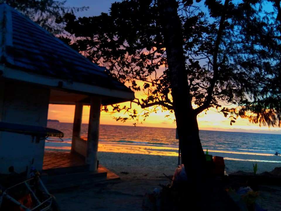 White Beach Sunset – Photo Credit Trudy Allen