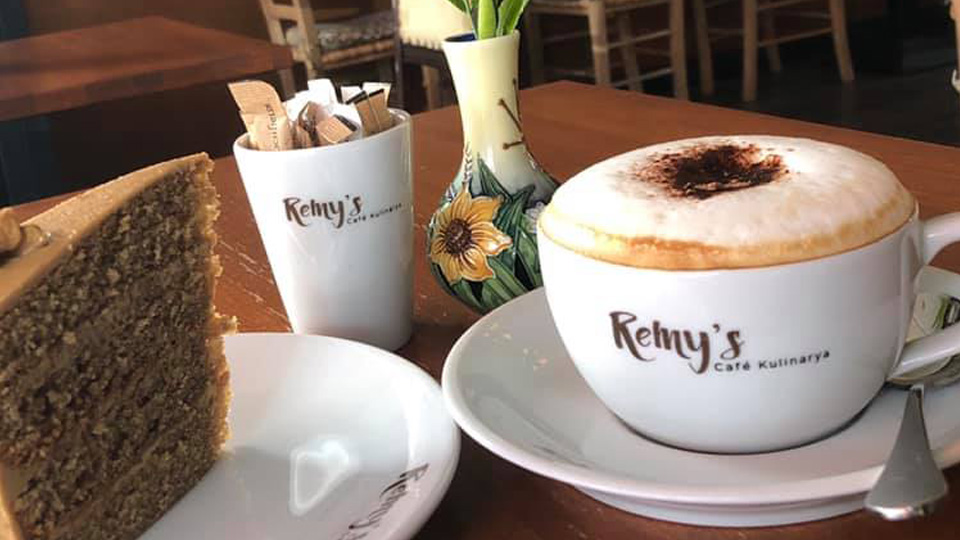 Coffee & Cakes available at Remy’s Café Kulinarya. Article Philippine Restaurant wins UK award by MY RANGGO Hospitality Magazine at Remy